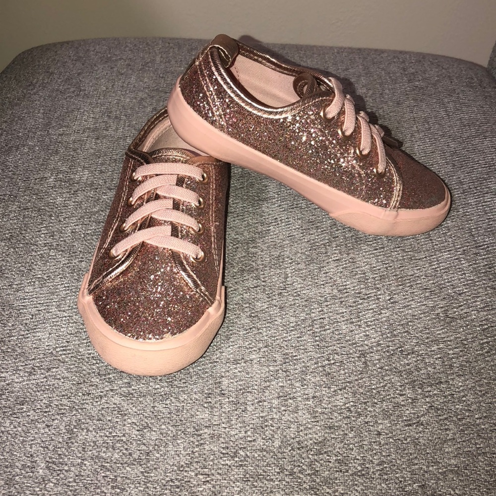 Toddler Girls Glittery Pink Sneakers 💕